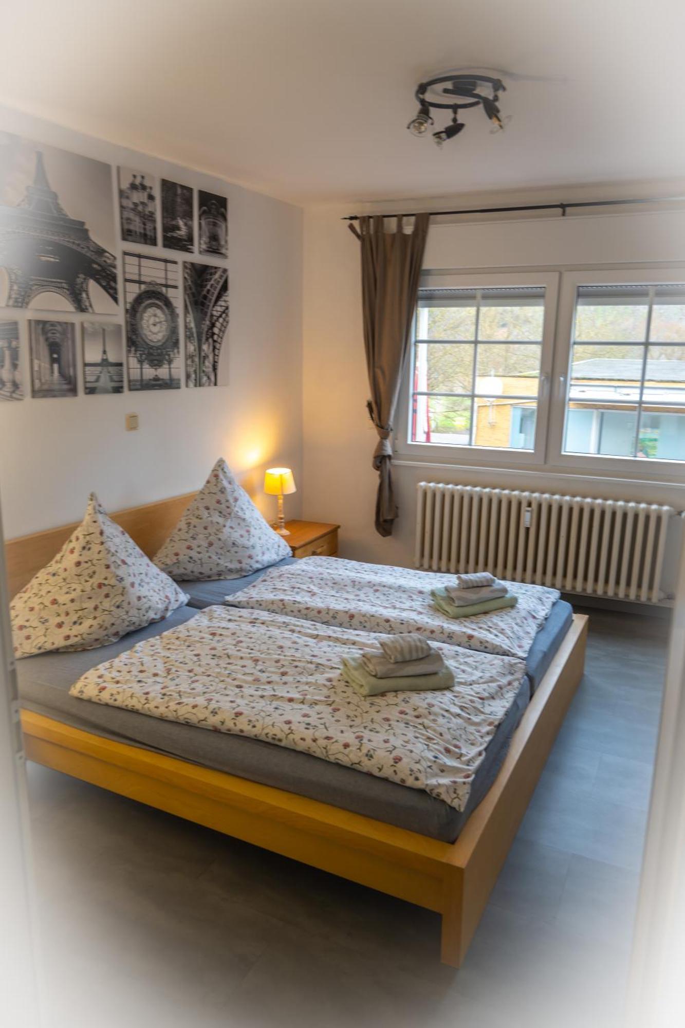 Ferienwohnung & Apartment Am Steinbrunnen ブラウンエーベルク エクステリア 写真